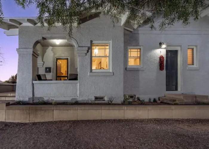3 Blocks From U Of A - Near 4th Ave - 1 Bedroom 1 Ba Tucson