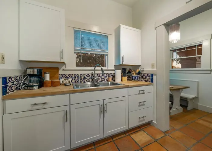 3 Blocks From U Of A - Near 4th Ave - 1 Bedroom 1 Ba Ferienhaus